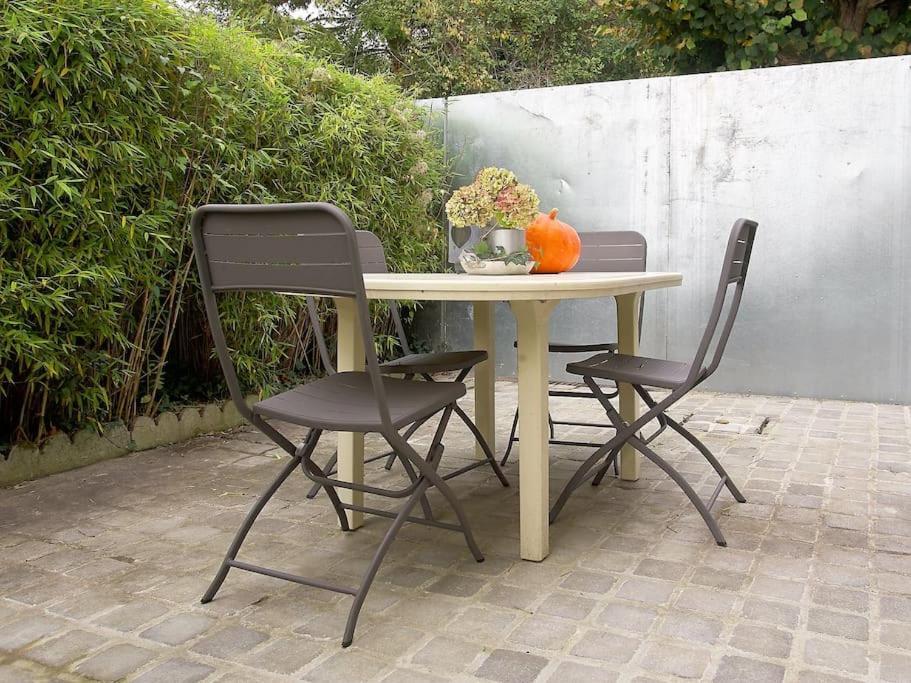 Les Beaux Chateaux Vouvray Bagian luar foto